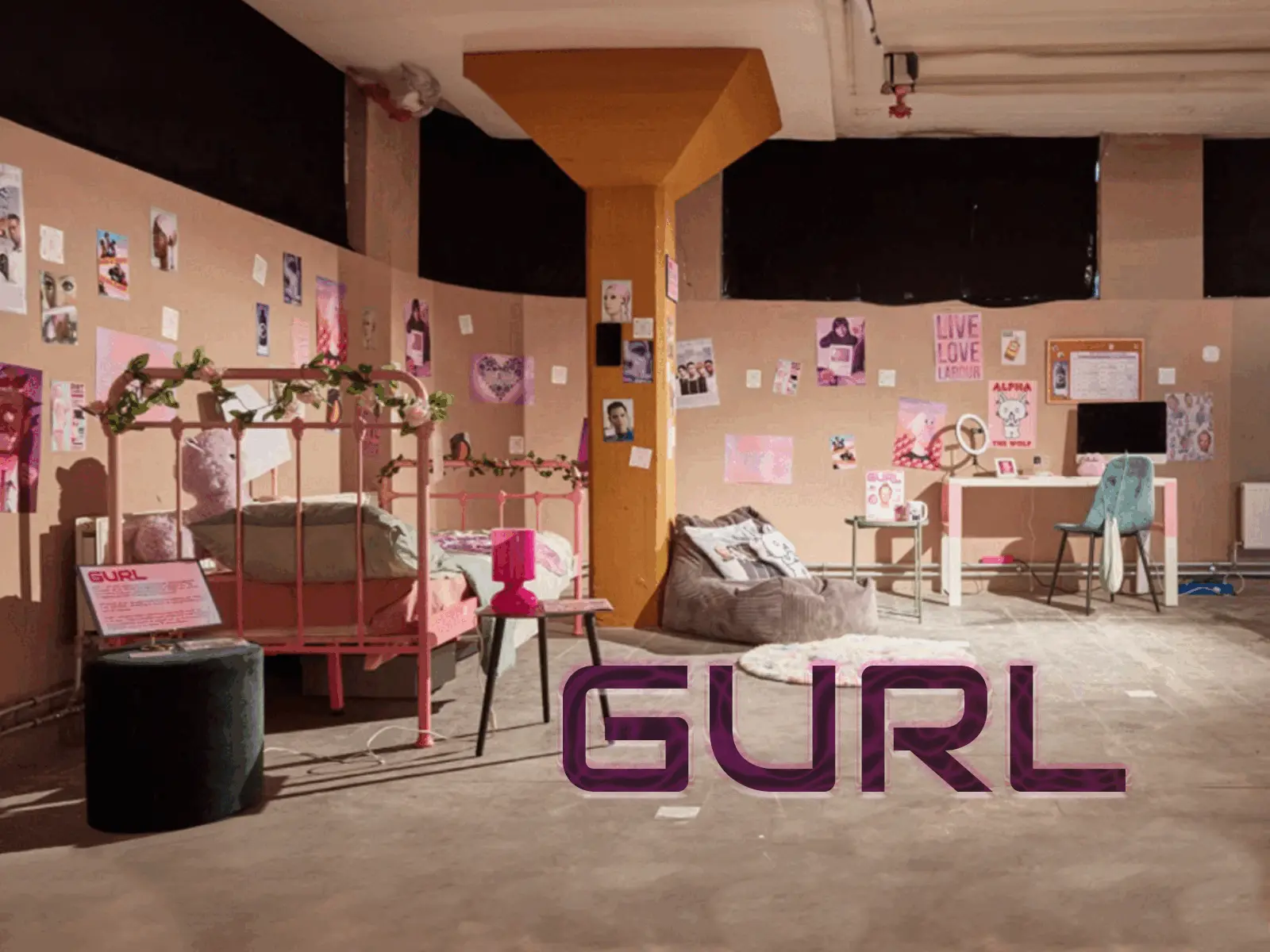 gURL 2032 is a speculative 2.5D installation recreating a Generation Alpha teen bedroom